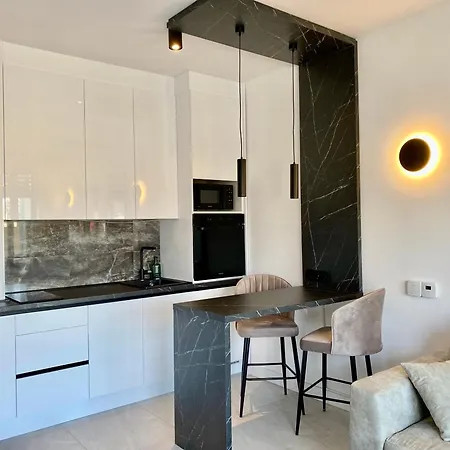 Penthouse 916